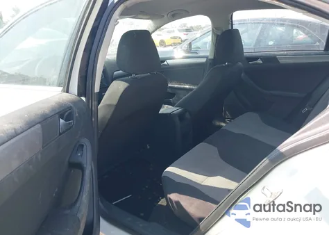 2017 Volkswagen Jetta 1.4T S z USA, uszkodzony, nr VIN 3VW2B7AJ3HM400966